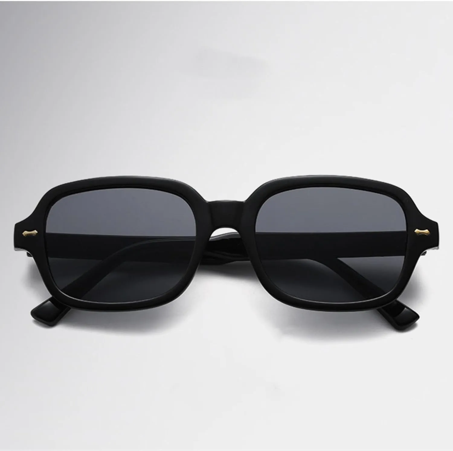 Sunglasses Womens Trendy Vintage for Women Classic Small Shades Uv400 Glasses