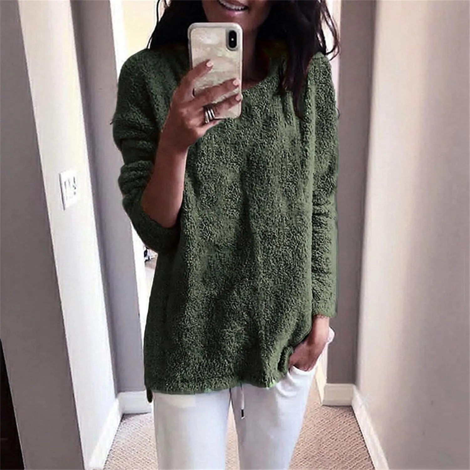 Womens Oversized Fuzzy Sweaters Casual Crewneck Long Sleeve Fleece Pullover Tops Trendy Loose Sherpa Fleece Sweaters