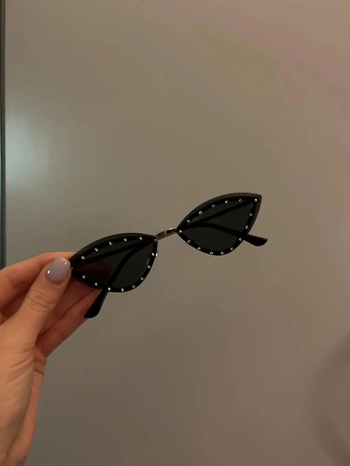 XPONNI Cat Eye Sunglasses Womens Trendy Y2k Sunglasses Retro Sunglasses Y2k Accessories Vintage Sunglasses
